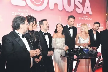 Galaya ünlü akını