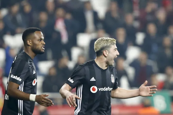 ozel-haber-trabzonspordan-servet-istedi-indirim-yapmasi-bekleniyor-1656668709564.jpg Özel Haber | Trabzonspor’dan servet istedi! İndirim yapması bekleniyor...-2