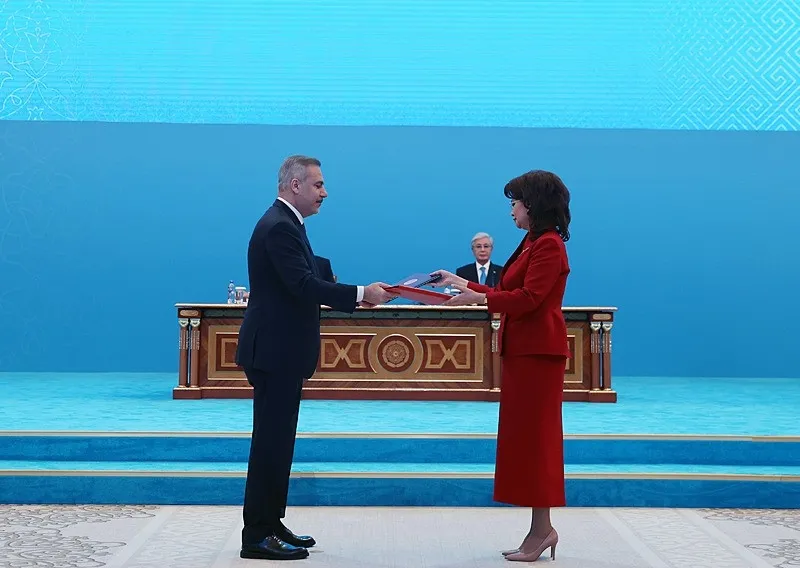 Kazakistan'da Başkan Erdoğan'a Hoca Ahmet Yesevi Nişanı takdim edildi | "Önümüzdeki dönemi birlikte Türk Dünyası Yüzyılı yapacağız"-8