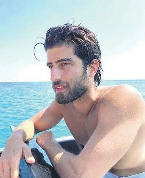 sevval-sahin-ve-murat-kazancioglu-ayriliginin-perde-arkasi-belli-oldu-megerse-burak-ates-1668797649745.jpeg Şevval Şahin ve Murat Kazancıoğlu ayrılığının perde arkası belli oldu! Meğerse Burak Ateş...-3