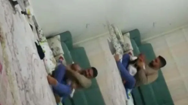 yunus-goc-kimdir-yunus-goc-tutuklandi-mi-kac-yasinda-nereli-bebege-siddete-tepkiler-cig-gibi-buyuyor-1638264732370.jpg Yunus Göç kimdir? Yunus Göç tutuklandı mı, kaç yaşında, nereli? Bebeğe şiddete tepkiler çığ gibi büyüyor!-2