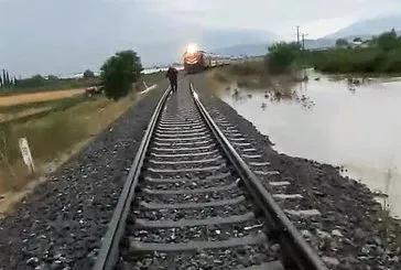 Denizli’deki selde zarar gören tren yolu onarıldı