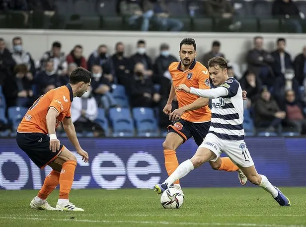 basaksehir-zorlu-kasimpasa-mucadelesinde-son-dakika-3-puani-kapti-2-1-1639235549270.jpeg Başakşehir zorlu Kasımpaşa mücadelesinde son dakika 3 puanı kaptı! 2-1-7