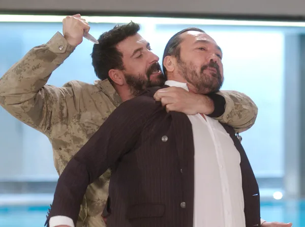 ben-bu-cihana-sigmazam-26-bolum-2-fragmani-yayinlandi-yaptigimiz-her-sey-kayikci-tarafindan-izleniyor-1681072052419.jpg Ben Bu Cihana Sığmazam 26. bölüm 2. fragmanı yayınlandı: “Yaptığımız her şey kayıkçı tarafından izleniyor...”-4
