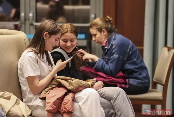 İşte Z kuşağı! Cumhurbaşkanlığı Millet Kütüphanesi sahurda doldu taştı - 15