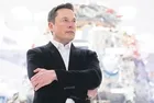 Tesla’nın sahibi milyarder işadamı Elon Musk: Türkiye isterse, SpaceX uydularını hemen gönderebilirim