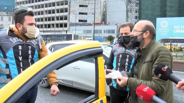 taksimetrede-250-tl-yazmasi-polisleri-suphelendirdi-direksiyon-altinda-ucrete-mudahale-eden-dugme-bulundu-kirl-1644838985500.jpg Taksimetrede 250 TL yazması polisleri şüphelendirdi! Direksiyon altında ücrete müdahale eden düğme bulundu! O düğme bakın ne çıktı?-6