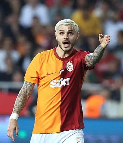 galatasarayin-yildiz-ismi-mauro-icardi-son-maclarda-sessiz-kaldi-08-isabetli-sut-ceken-arjantinli-15-kez-gol-p-1699825540260.jpeg Galatasaray'ın yıldız ismi Mauro Icardi son maçlarda sessiz kaldı! 0.8 isabetli şut çeken Arjantinli 1,5 kez gol pozisyonuna girebildi-3