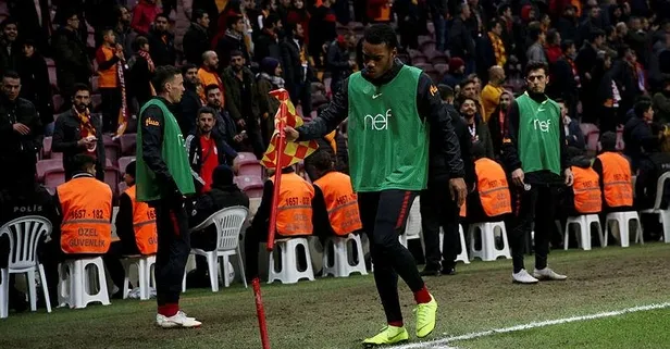 Rodrigues direkleri tekmeledi