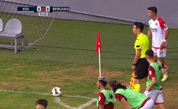 karsiyaka-bergama-sportif-faaliyetler-mac-sonu-ozet-1695832611480.jpeg Bergama Belediyespor'u evinde 2-0 mağlup eden Karşıyaka turladı-2