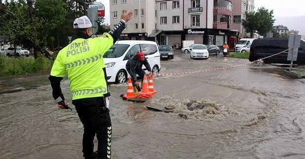 Bolu'da sağanak yağış! Vatandaşlar zor anlar yaşadı