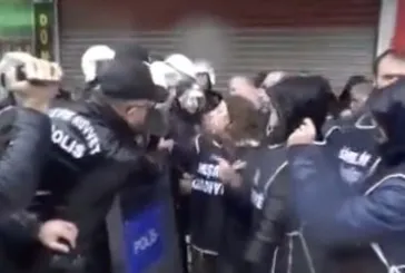 Polis ısıran DEM’li şimdi de parmak salladı