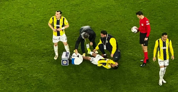 Fenerbahçe'de bir sakatlık daha! Ağrıları sonrası oyundan çıktı