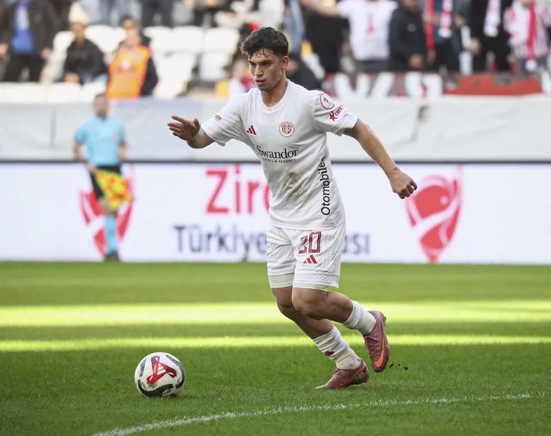 ziraat-turkiye-kupasi-antalyaspor-genclerbirligi-canli-izle-1768397823287.jpg