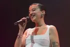 Melike Şahin’den doğum öncesi imaj değişikliği! Saçlarını kısacık kestirdi