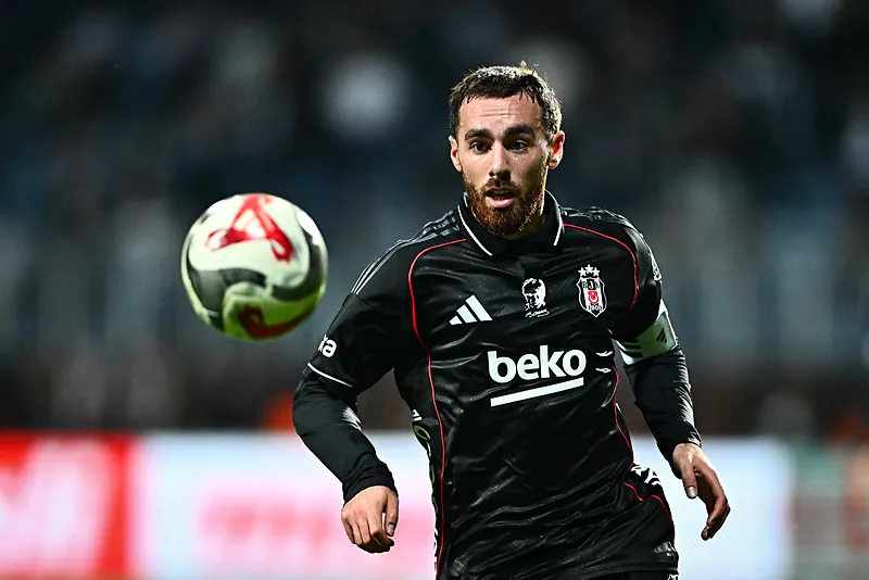 Beşiktaş - Fenerbahçe maçının 11'leri netleşti! Kartal ve Kanarya'nın dev randevusu - 19