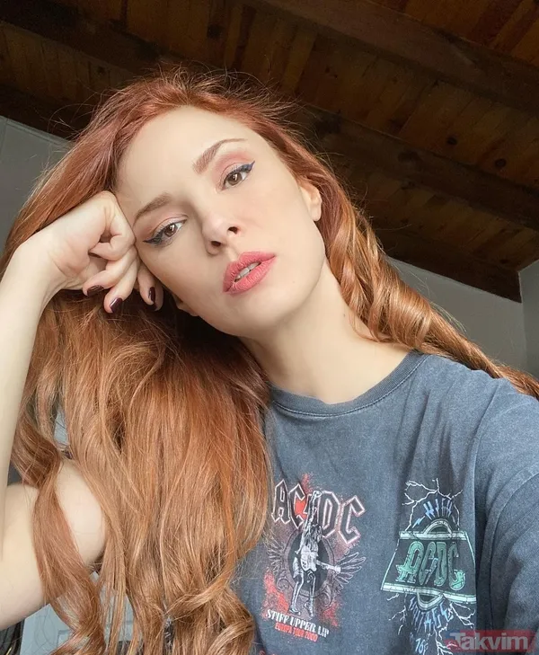 Mine Tugay’ın dantelli çorabıyla verdiği poza yorum yağdı! 43 yaşındaki Mine’ye bakın sosyal medyayı yaktı kavurdu - 2