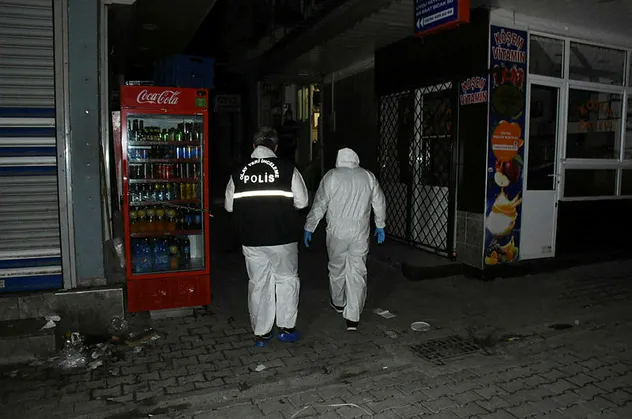 İzmir'de otel odasında sır ölüm