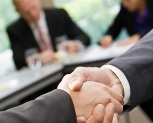 Arabulucu çözüyor