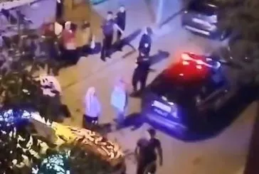 Küçükçekmece'de iki aile birbirine girdi: 4 yaralı