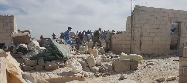 Suriye'de sığınmacı kampına hava saldırısı!