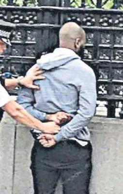 Parlamentoda ‘bıçak’ şoku!