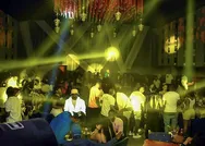 Esenyurtta gece kulübünde skandal görüntüler!