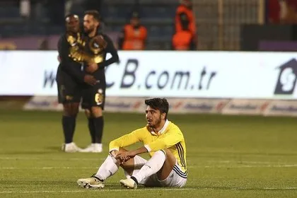 Fenerbahçe’de başarısız olan Türk futbolcular