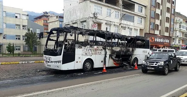 Hopa’da yolcu otobüsü alev alev yandı