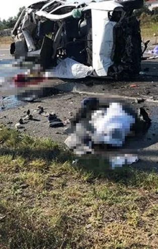 Sakarya'da feci kaza! Ölü ve yaralılar var