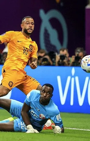 Ev sahibi Katar'ı 2-0 yenen Hollanda son 16'ya adını yazdırdı