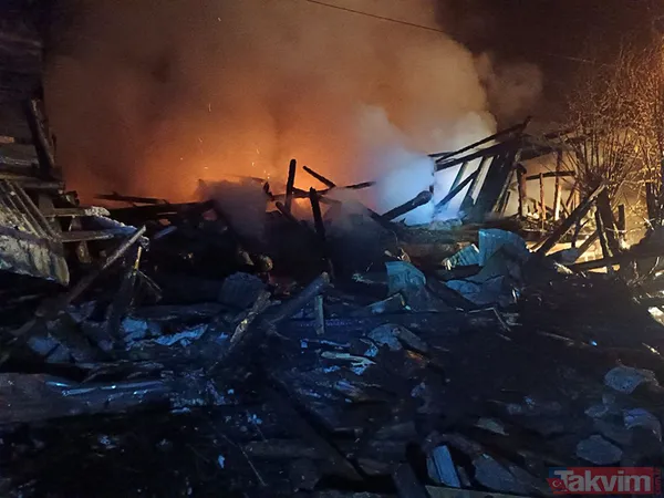 Kastamonu'da ev yangını! Bir kişi yaralandı: Kayıp baba ve engelli oğlunun cansız bedenine ulaşıldı - 5