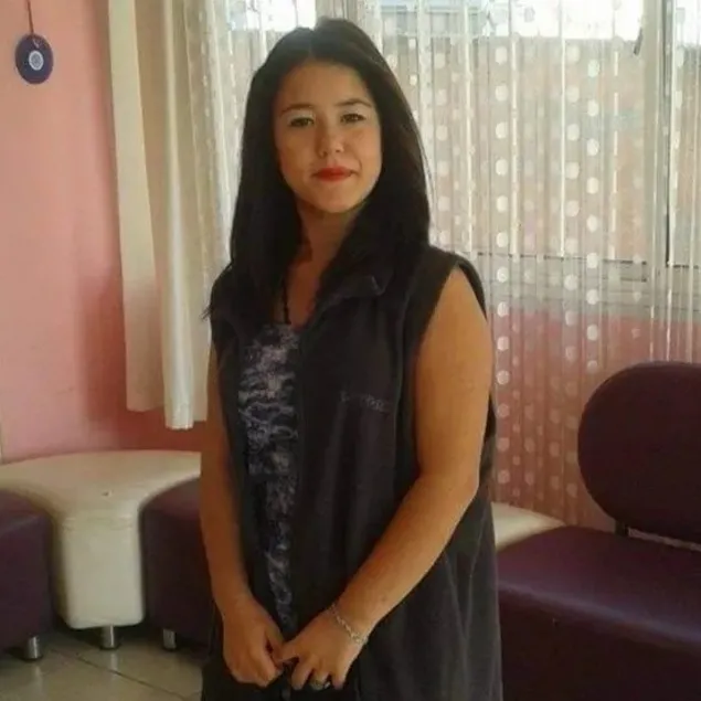 O canilere ağır ağır mühebbet