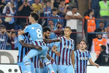 Trabzon’da tarihi gece! Derbide Fırtına çıktı