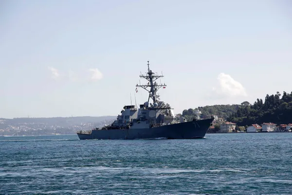 abd-savas-gemisi-uss-ross-istanbul-bogazindan-gecti-1626420800041.jpg ABD savaş gemisi USS Ross İstanbul Boğazı'ndan geçti-3