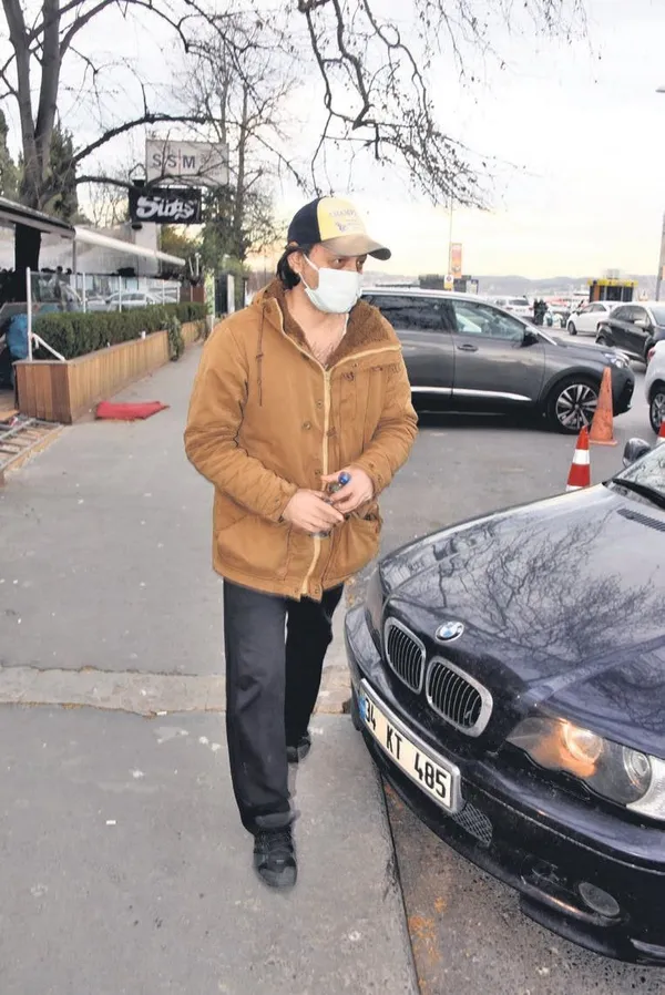 Kaan Tangöze 5 senedir aynı: 2016 yılından beri giydiği montuyla görüntülendi-1