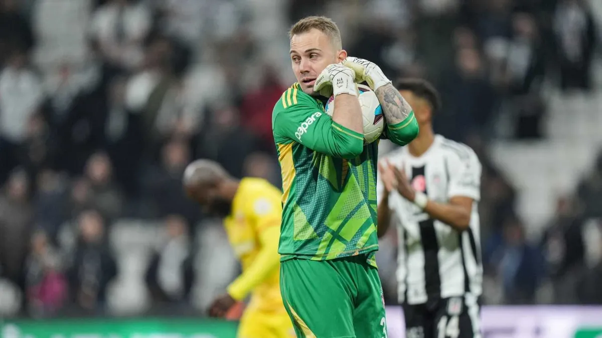 Mert Günok Fenerbahçe'ye doğru!