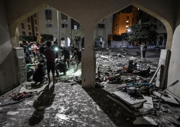 israilden-gazzede-siha-saldiri-3-filistinli-sehit-1683775453385.jpg İsrail'den Gazze'de SİHA saldırı: 3 Filistinli şehit-2