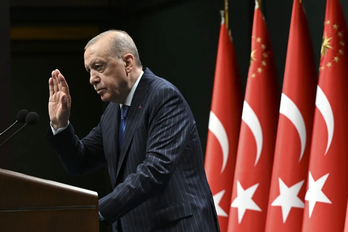 baskan-erdogandan-abd-iran-anlasmasina-ilk-aciklama-bolgemiz-rahat-nefes-aldi-1781549361936.jpeg Başkan Erdoğan'dan Kabine sonrası ABD-İran anlaşması açıklaması: Bu anlamsız savaş defteri kapandı-6
