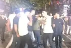 Beyoğlu'nda Poizi konserinde tekmeli yumruklu kavga: Polis ve özel güvenlik görevlileri tarafları ayırdı