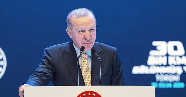 Başkan Erdoğan'dan takoz muhalefete tepki: "Vizyonsuzlar korosuna aldırmadık 30 bin kilometre yol yaptık"