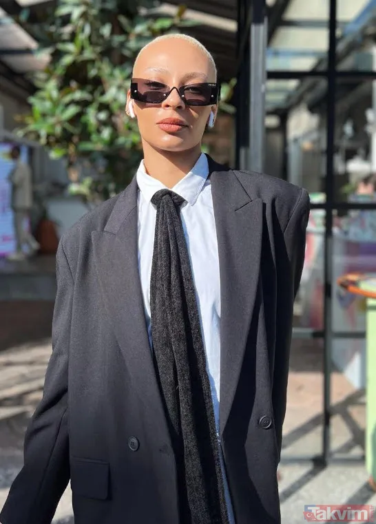 Sihirli Annem’in 'Toprak Reis'i büyüdü adeta bir afet-i devran oldu! Jennifer Boyner saçlarını kazıtıp pespembe yaptı görenler inanamadı - 11