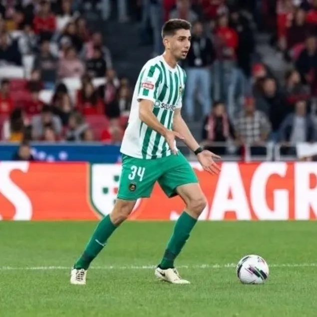 Demir Ege Tıknaz ayın futbolcusu seçildi