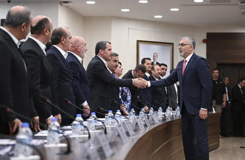 MEMURA-EMEKLİYE 2 YILLIK ZAM! Gözler toplu sözleşmede! İşte yüzde 35 ve yüzde 40+10 zam ile memur ve memur emeklisi maaşları - 8