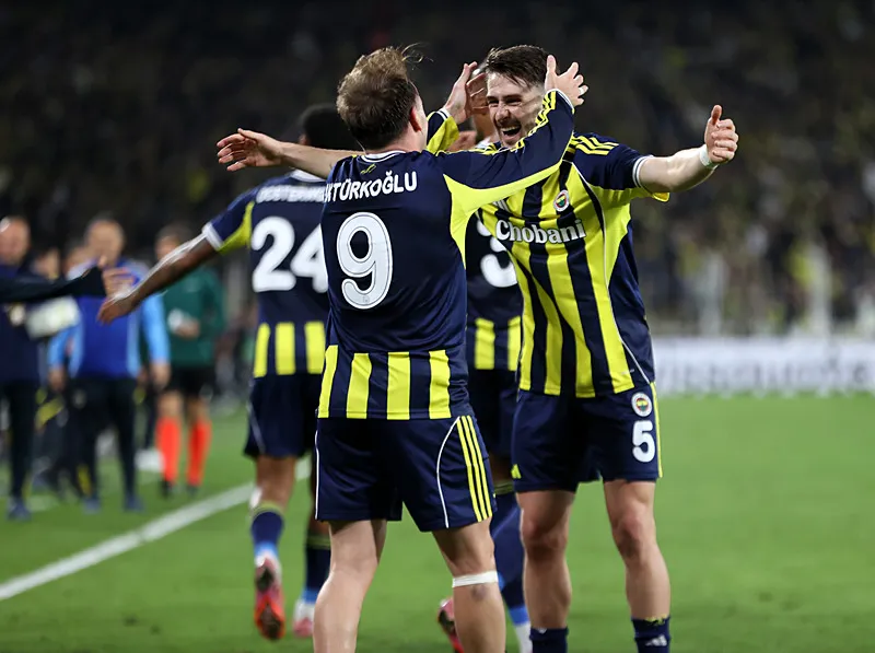 Spor yazarları Fenerbahçe - Nice maçını değerlendirdi! "Garip bir ikilem" - 1