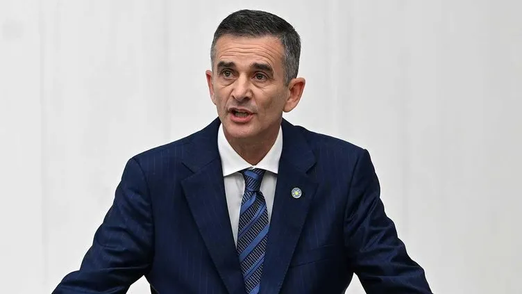 Ümit Dikbayır İYİ Parti’den ihraç edildi!