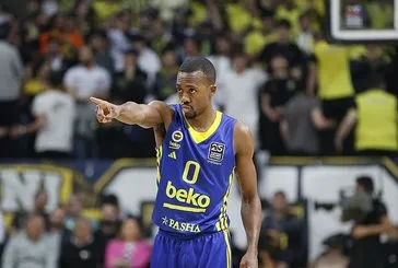 Fenerbahçe’de Errick McCollum sakatlandı