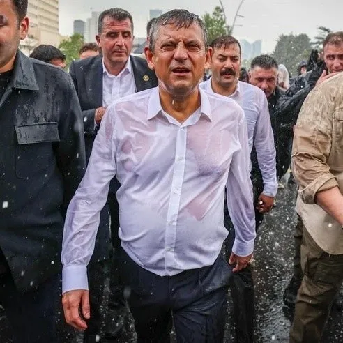 mutlak-butlan-sonrasi-kriz-anketi-chpli-secmen-kavga-bitmez-dedi-1780689850798.jpeg Mutlak butlan sonrası kriz anketi: CHP'li seçmen kavga bitmez dedi-7