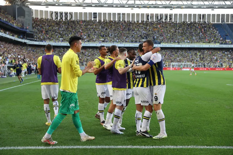 Fenerbahçe gol düellosunda Antalyaspor'u mağlup etti! - 7