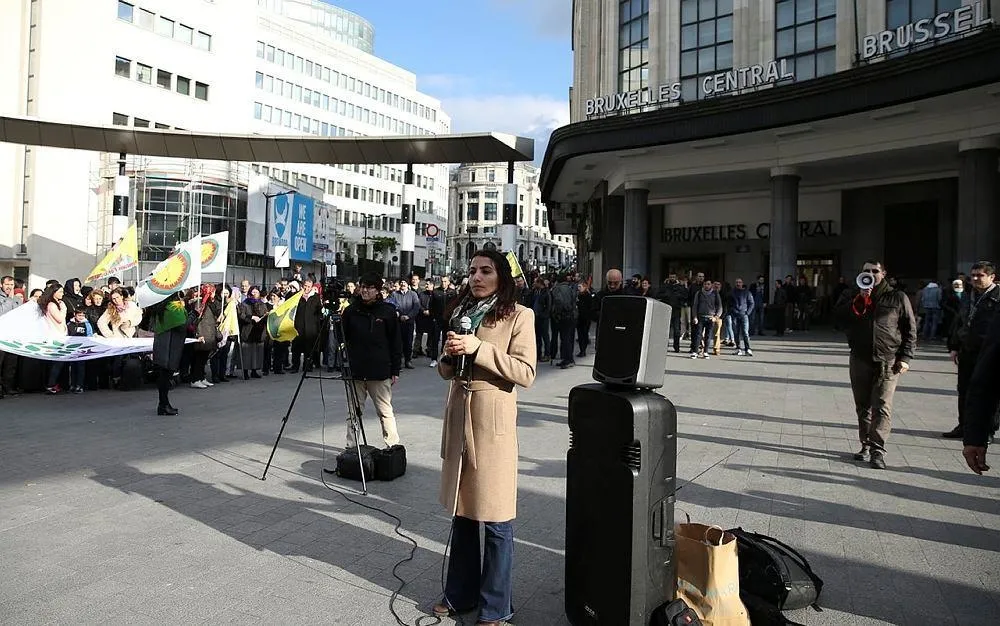 Kaçak HDP'liler Brüksel'de görüntülendi-1